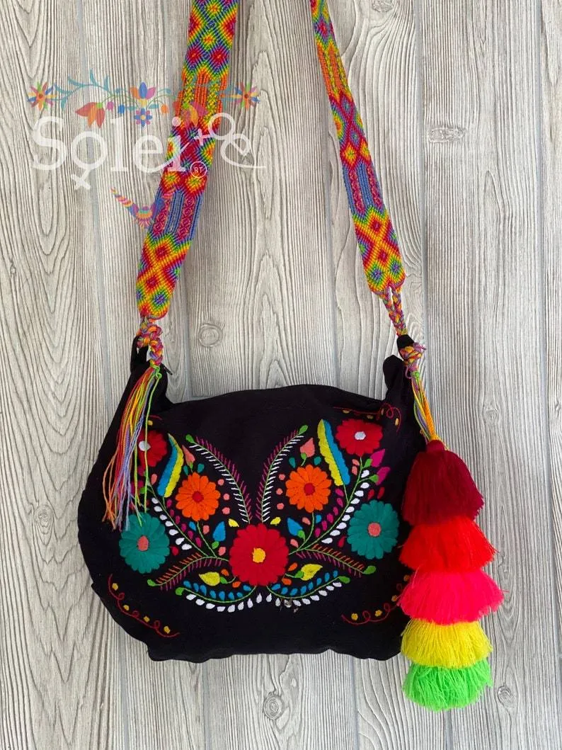 Morral with PomPom Tassel