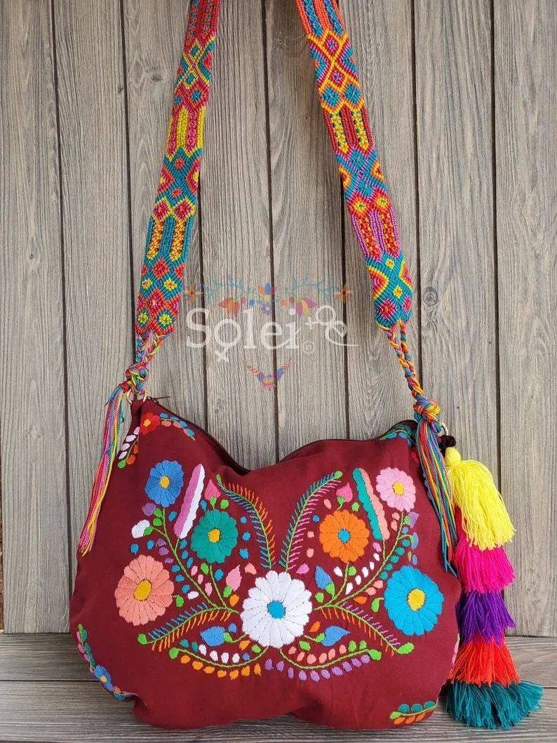 Morral with PomPom Tassel